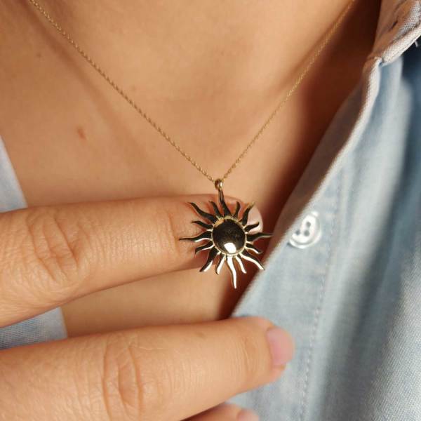 Güneş Kolye 14 Ayar Altın 2.35 Gram