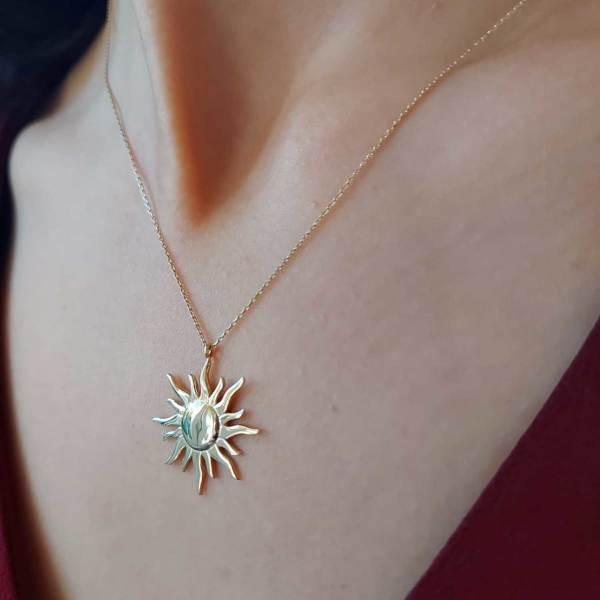 Güneş Kolye 14 Ayar Altın 2.35 Gram