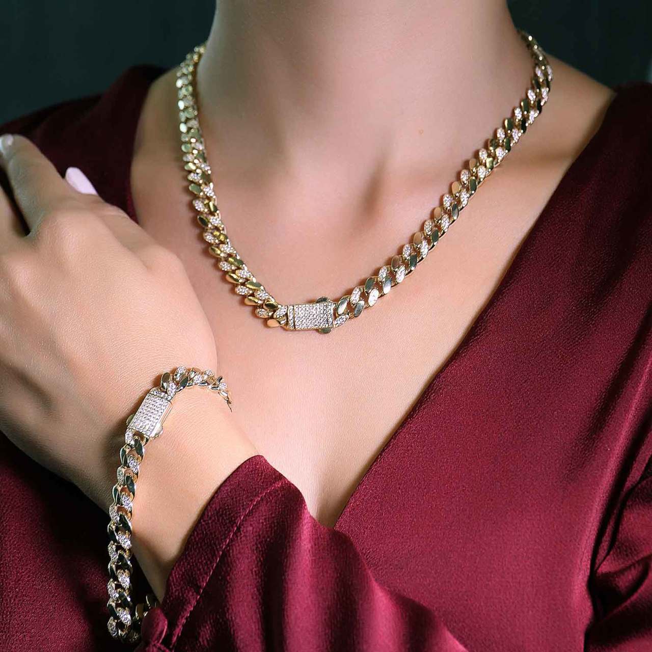 Taşlı Hallow Set 14 Ayar Altın 60.00 Gram