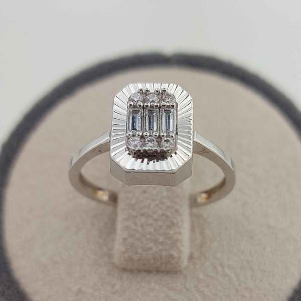Baget Taşlı Altın Yüzük 14 Ayar 2.13 Gram ABYYZK0146